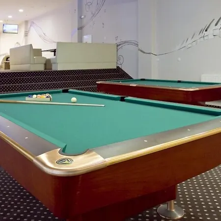 Medical Wellness & Werona 호텔 3*